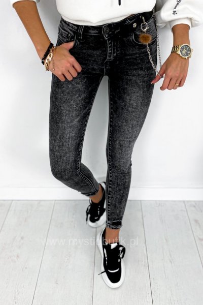 Spodnie jeans + skórzana przypinka z łańcuszkiem - grey