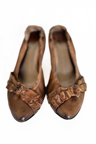 Pantofle włoskie ze skóry naturalnej - camel/brąz